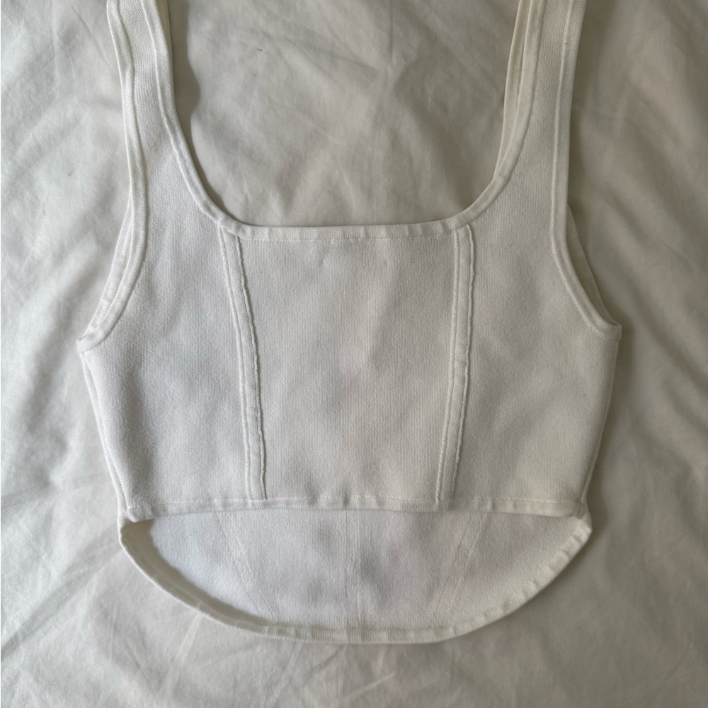 Babaton Classic White Crop Top - Picture 4 of 4